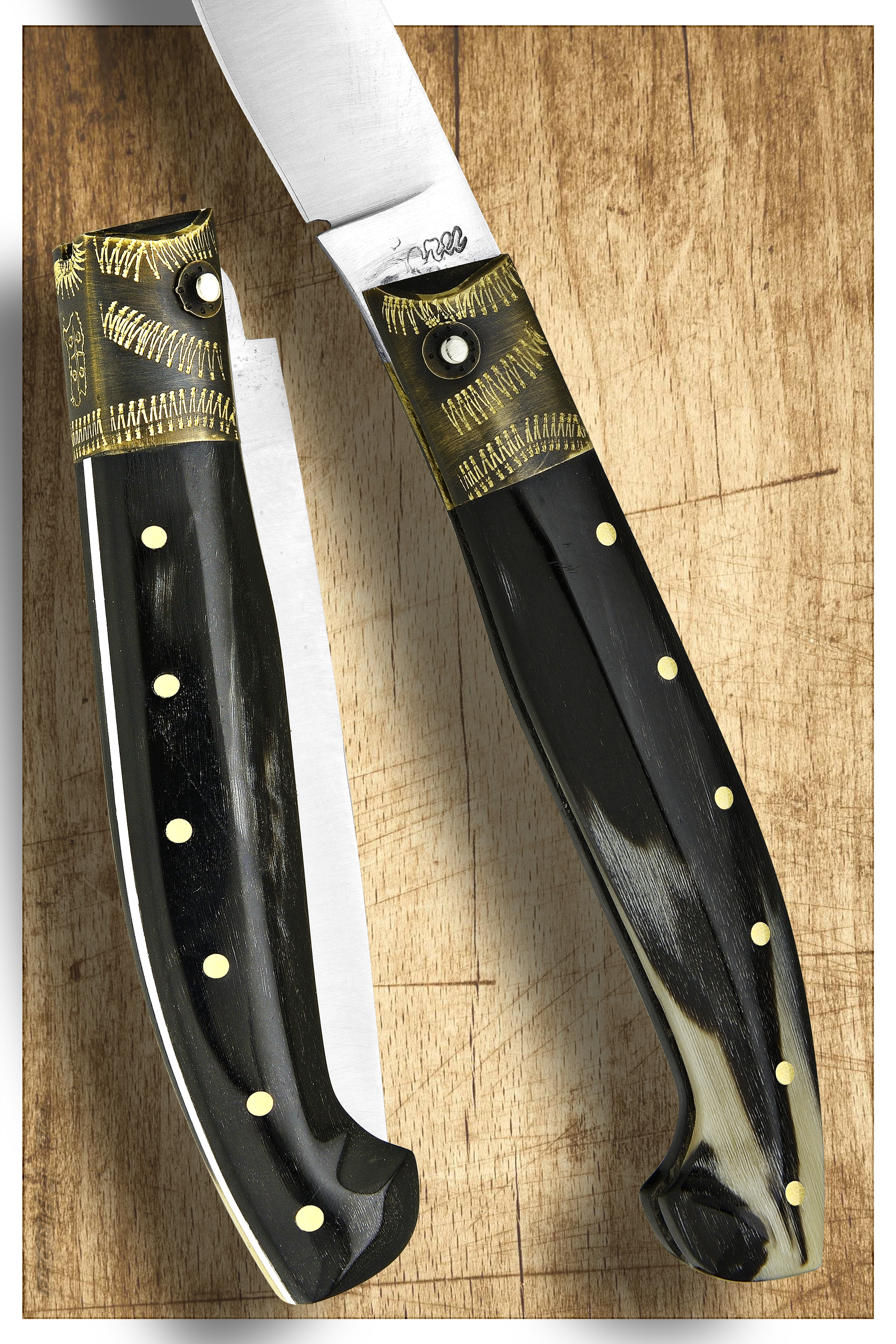 Coltello Soru 23 cm.