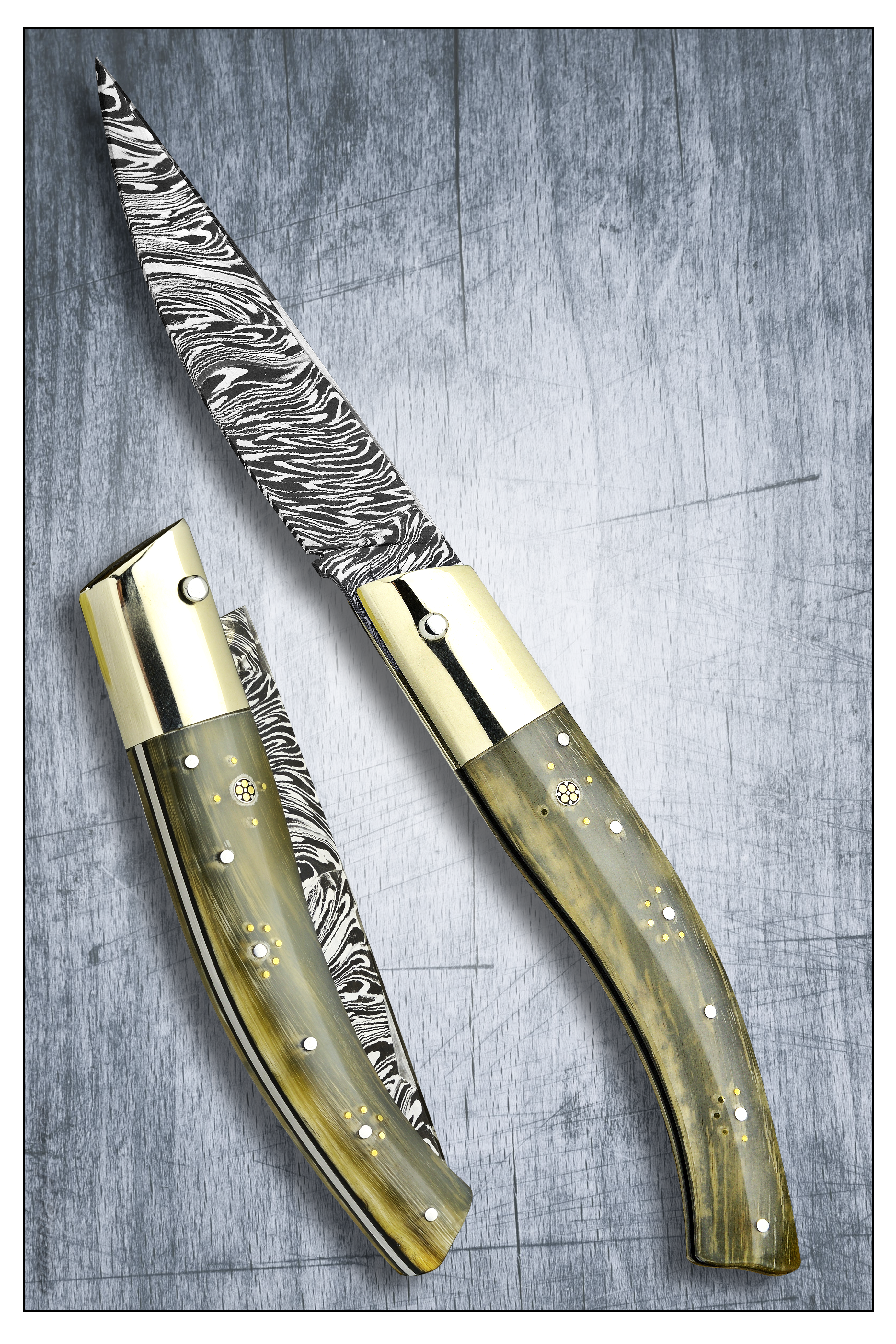Loi knife 22 cm. 