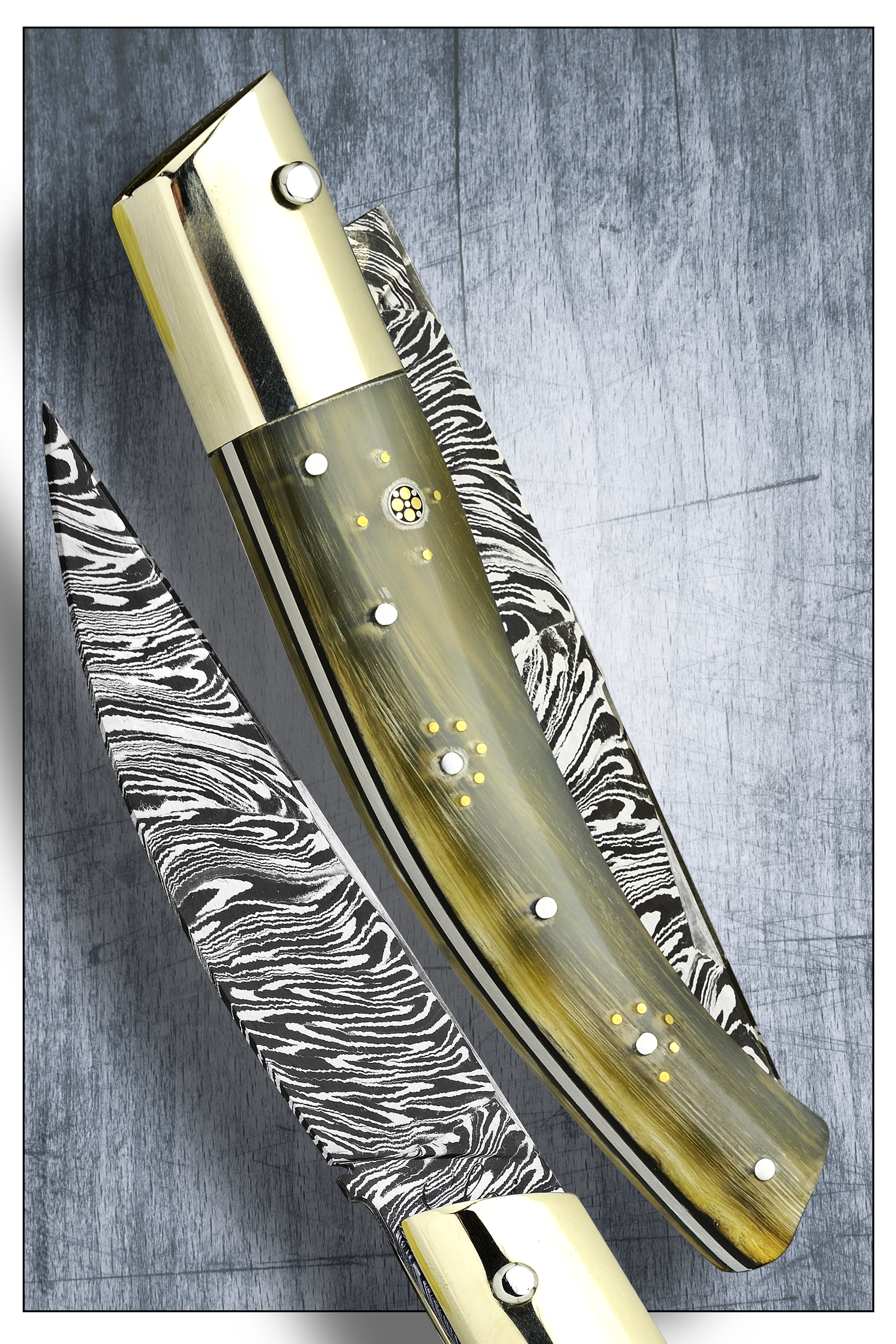 Loi knife 22 cm. 