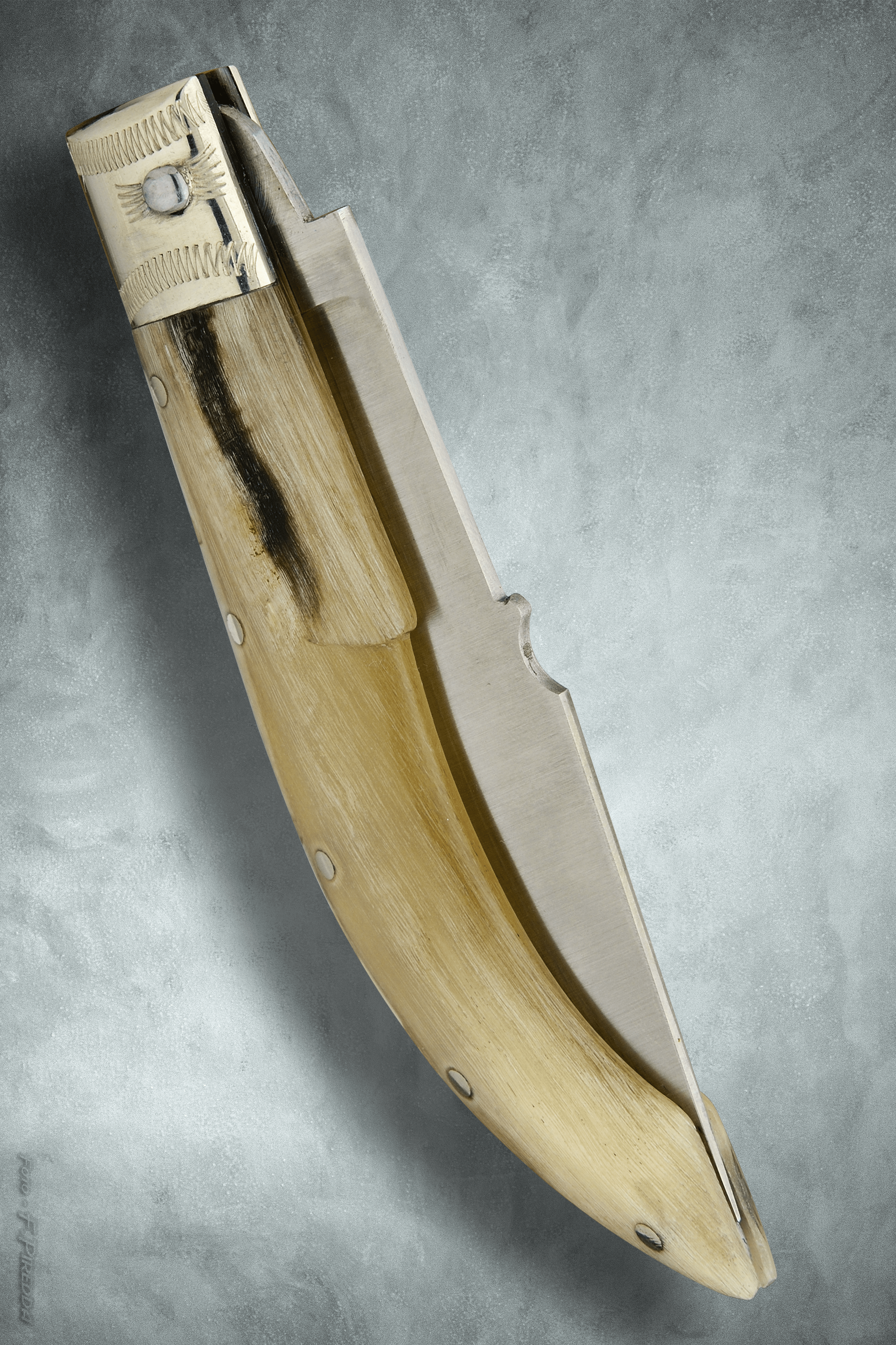 Sheep Horn Skinner (2 sizes) 